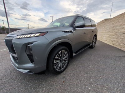 2027 INFINITI QX80 Luxe 4WD