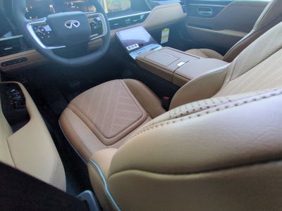 2027 INFINITI QX80 Luxe 4WD