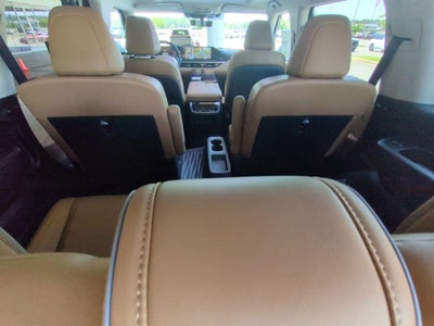 2027 INFINITI QX80 Luxe 4WD