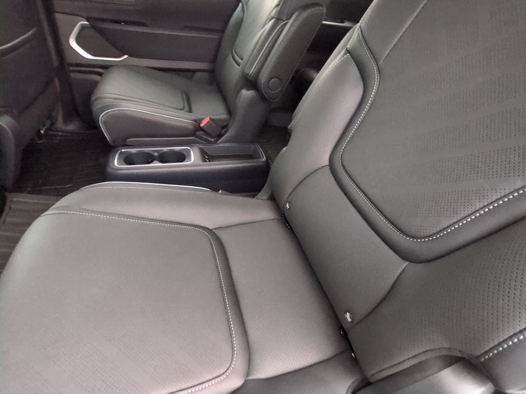 2027 INFINITI QX80 Luxe 4WD