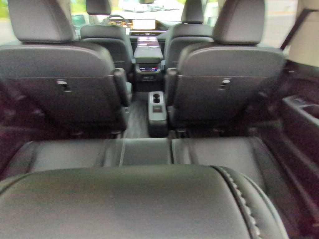 2027 INFINITI QX80 Luxe 4WD
