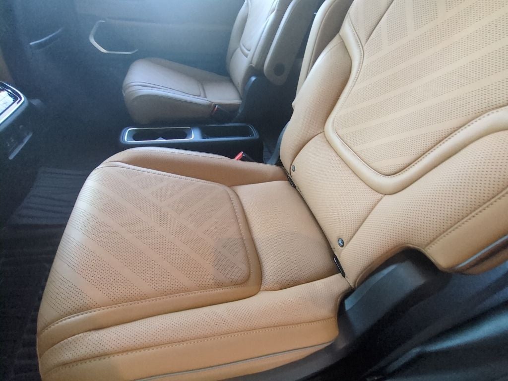 2027 INFINITI QX80 Luxe 4WD
