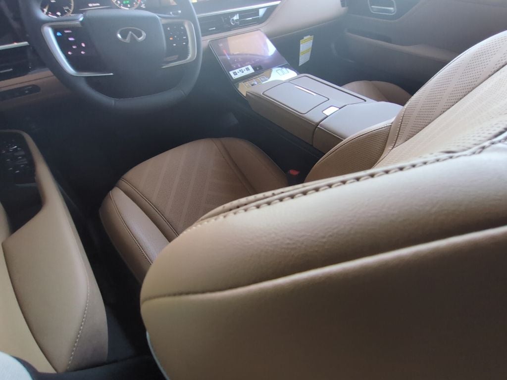 2027 INFINITI QX80 Luxe 4WD