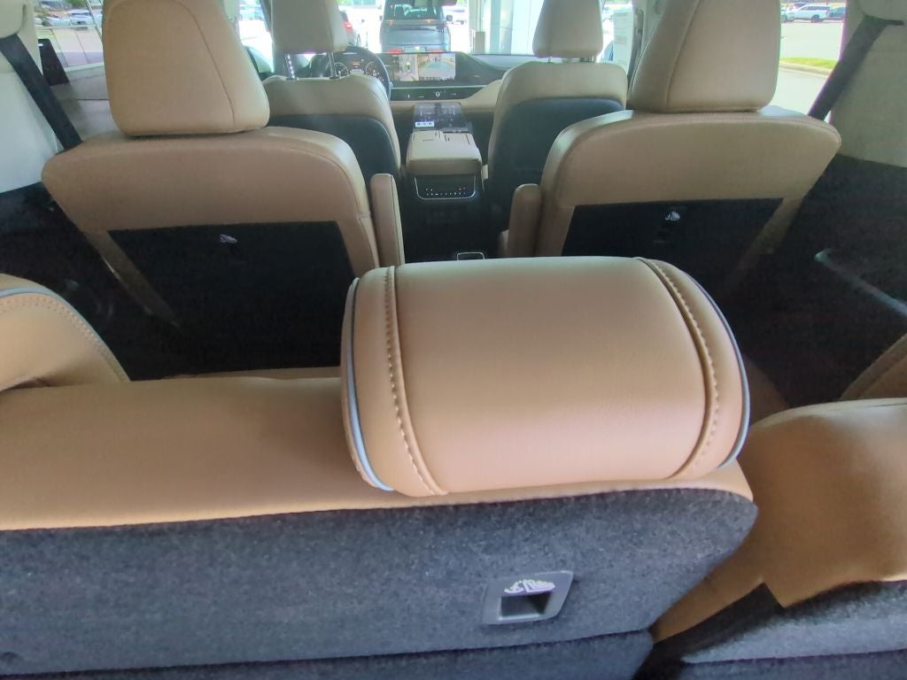 2027 INFINITI QX80 Luxe 4WD
