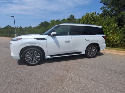 2027 INFINITI QX80 Luxe 4WD
