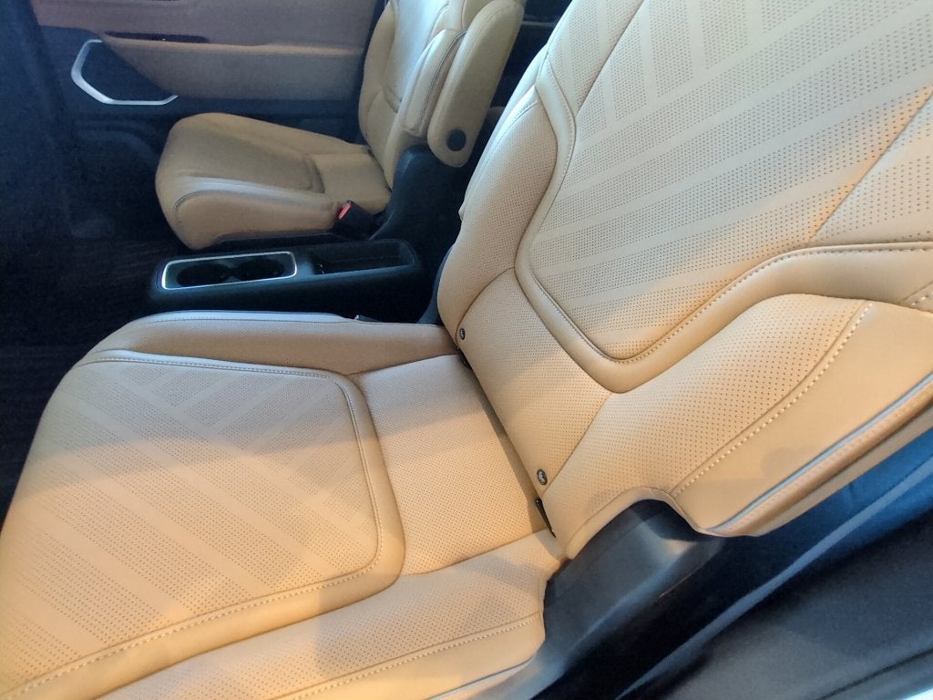2027 INFINITI QX80 Luxe 4WD