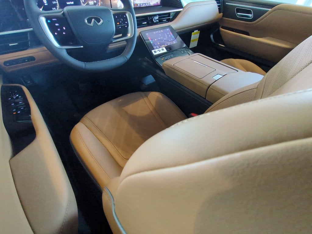 2027 INFINITI QX80 Luxe 4WD