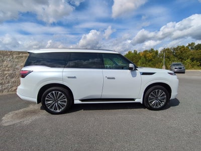 2027 INFINITI QX80 Luxe 4WD