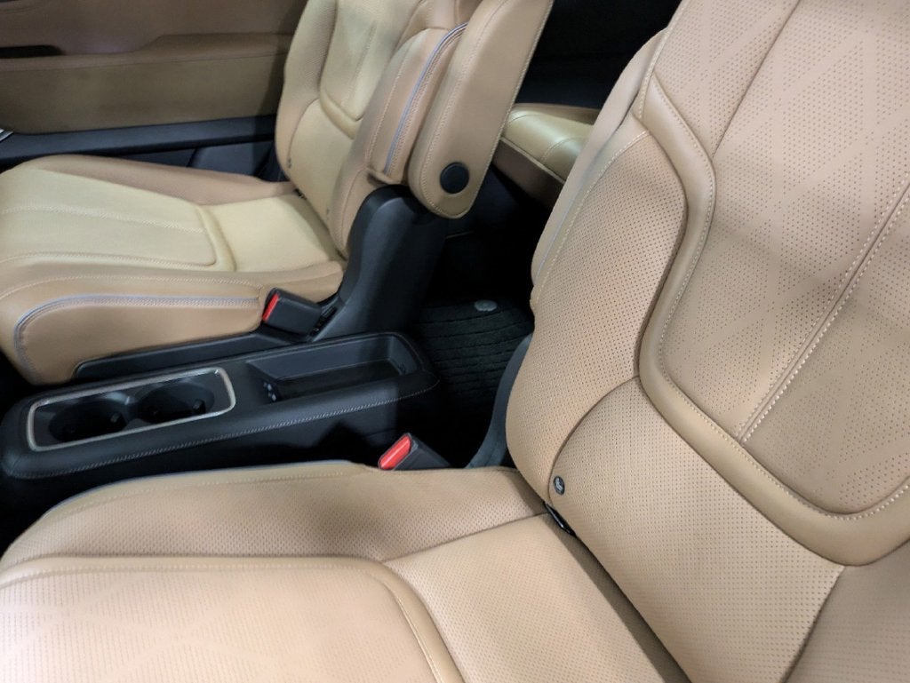 2025 INFINITI QX80 Sensory 4WD