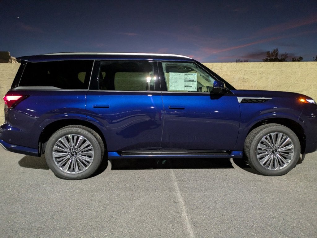 2025 INFINITI QX80 Sensory 4WD