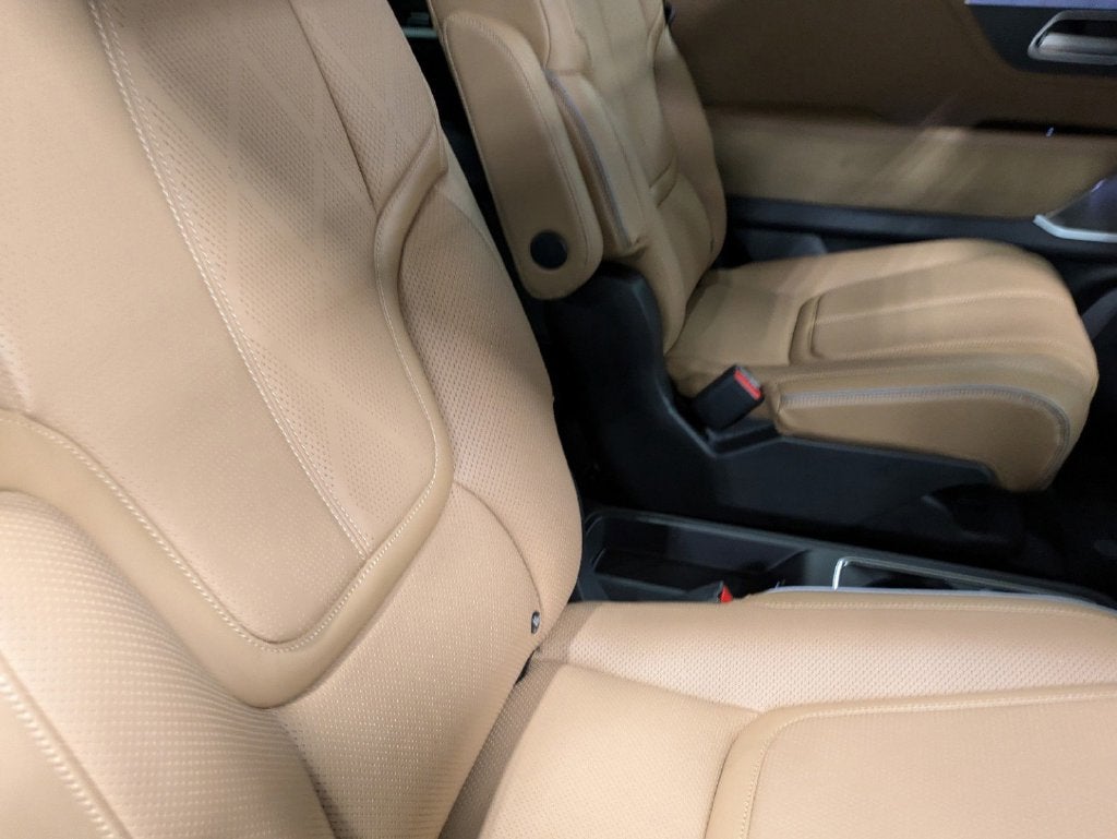 2025 INFINITI QX80 Sensory 4WD