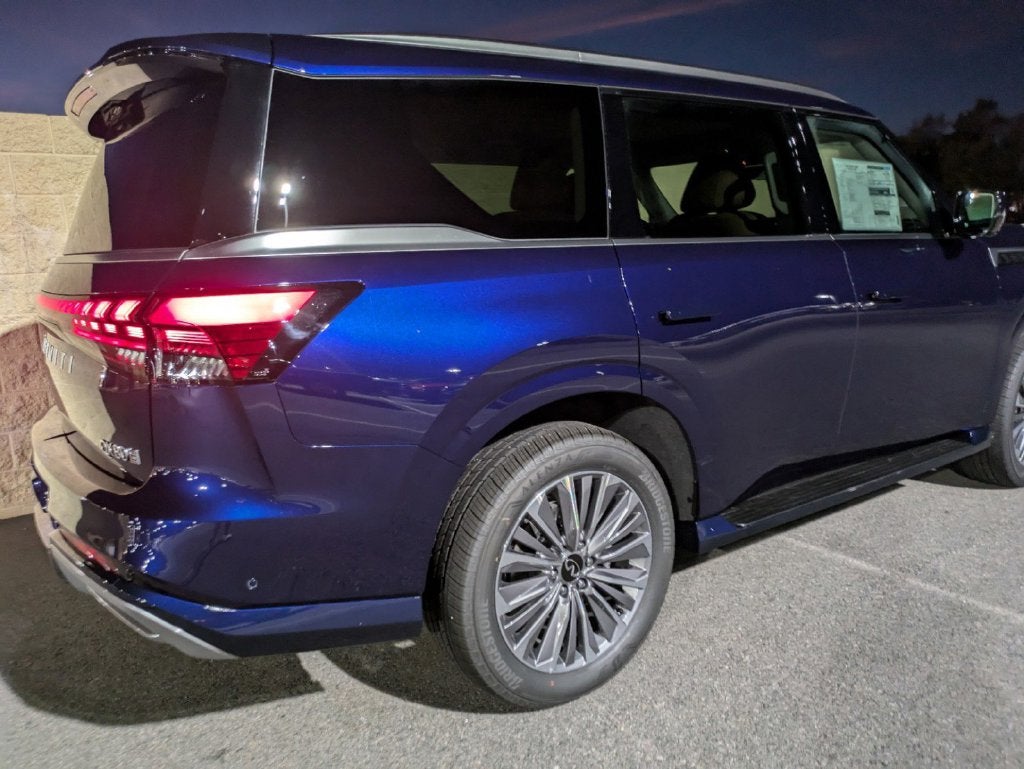 2025 INFINITI QX80 Sensory 4WD