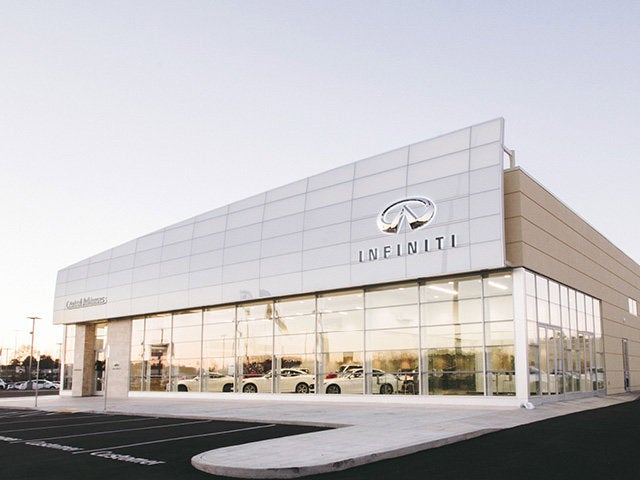 2025 INFINITI QX80 Sensory 4WD