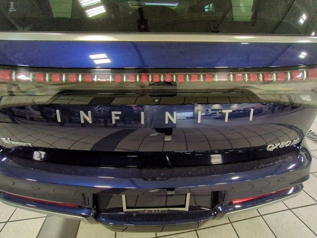 2025 INFINITI QX80 Sensory 4WD