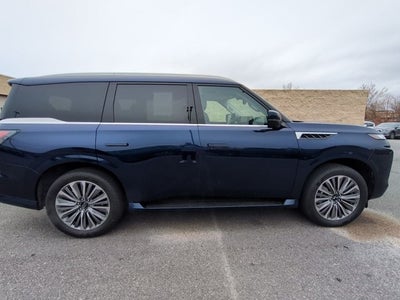 2025 INFINITI QX80 Sensory 4WD