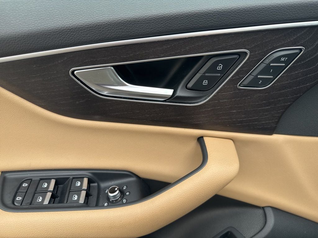 2021 Audi Q7 45 Premium Plus quattro