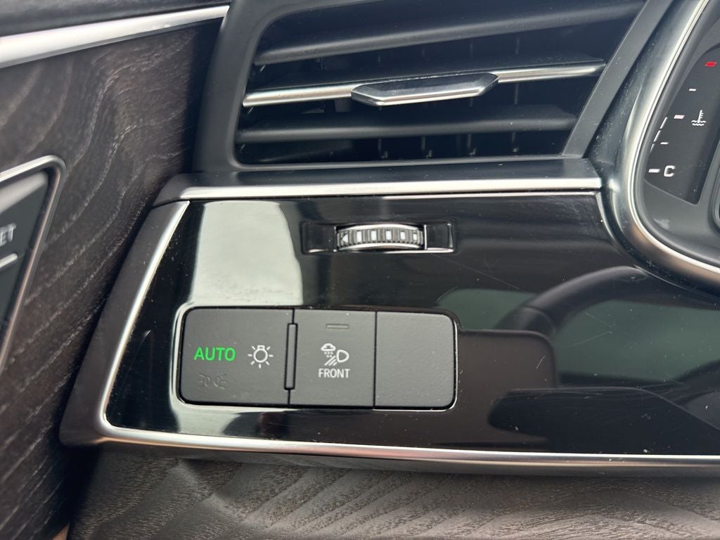 2021 Audi Q7 45 Premium Plus quattro