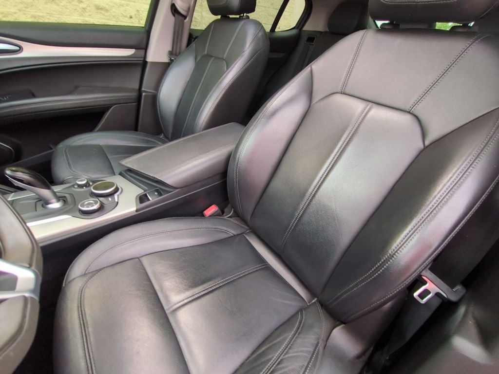 2019 Alfa Romeo Stelvio Base