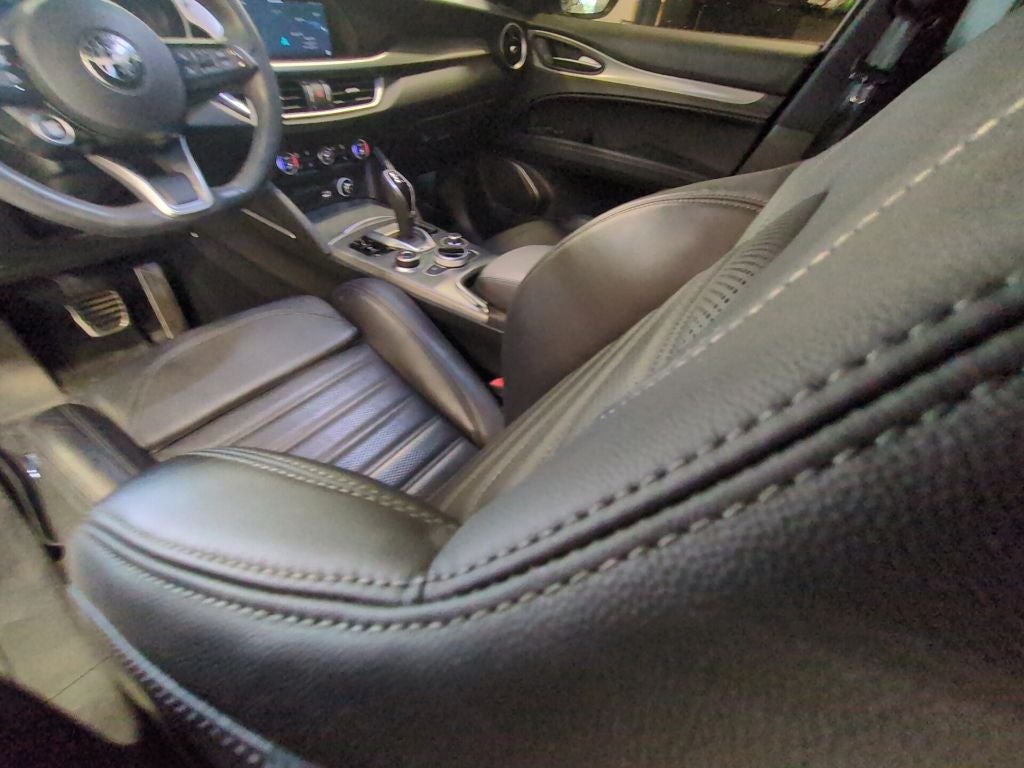 2023 Alfa Romeo Stelvio Veloce