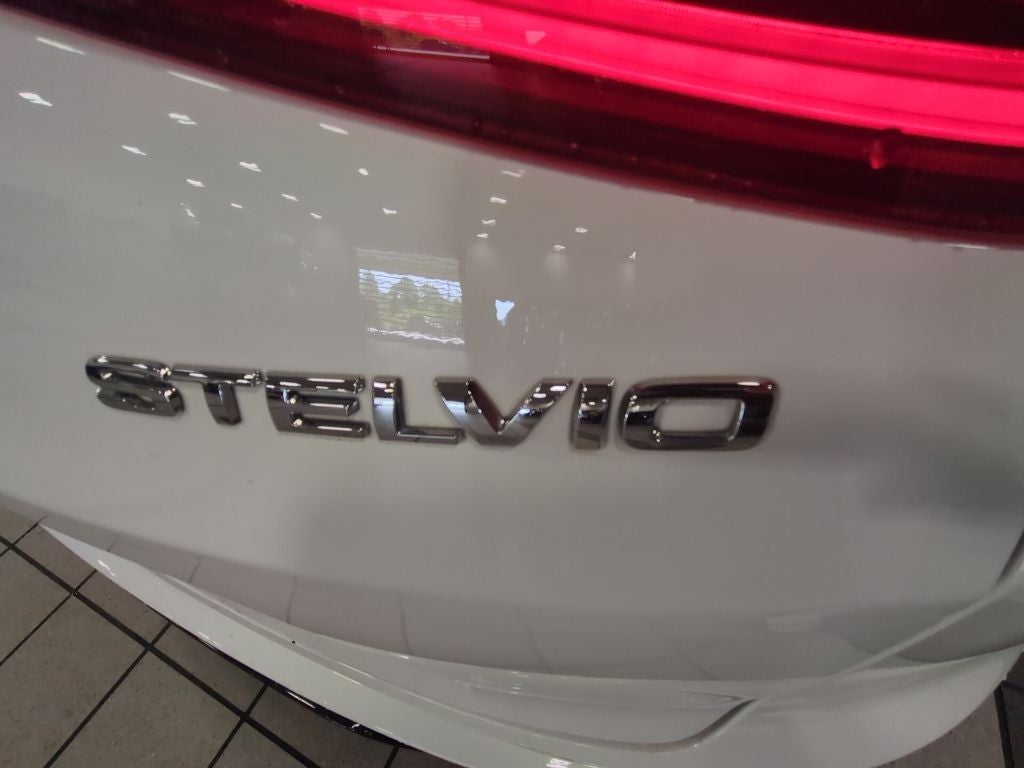 2023 Alfa Romeo Stelvio Veloce