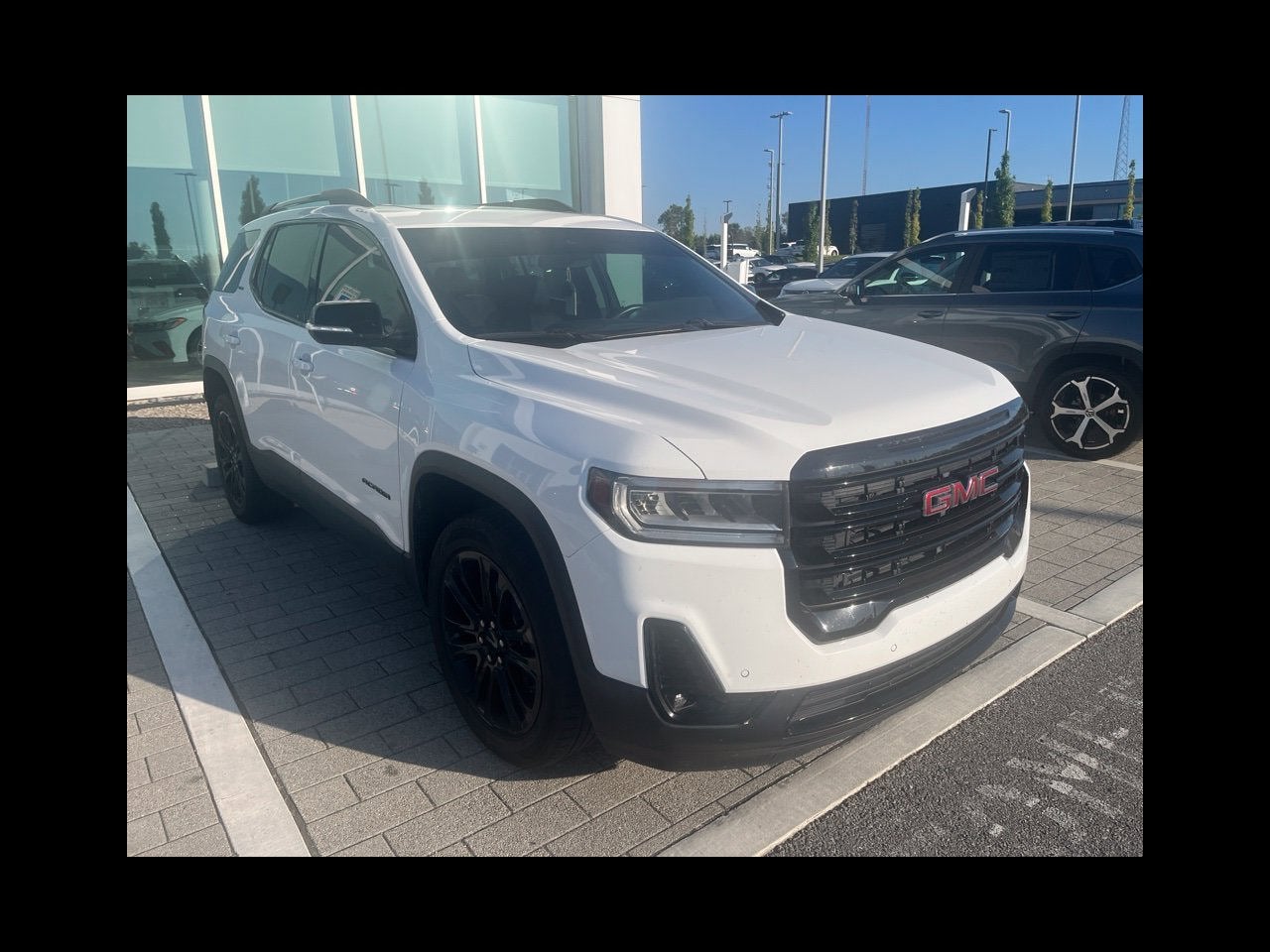 2022 GMC Acadia SLT