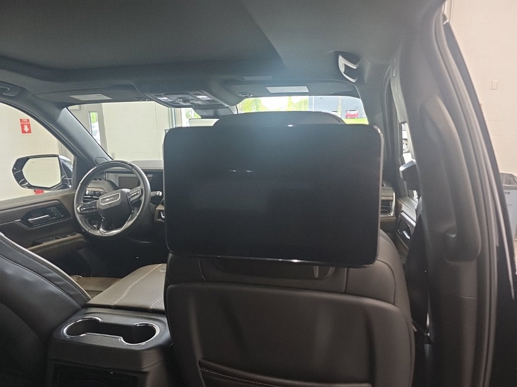 2025 GMC Yukon Denali Ultimate