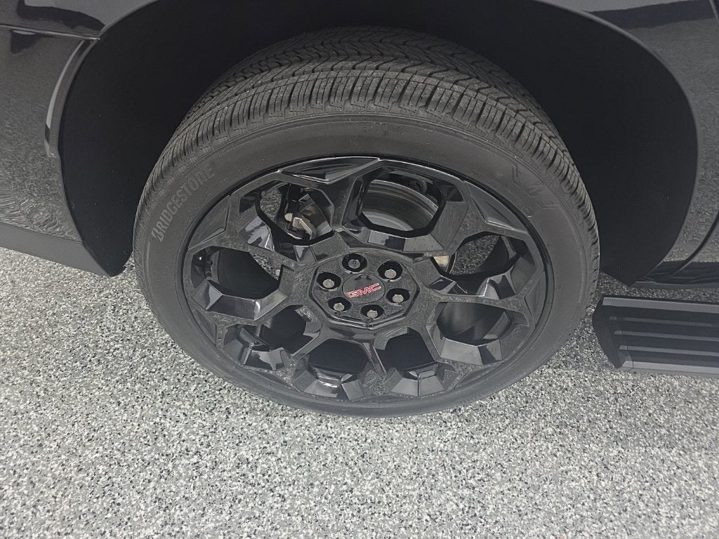 2025 GMC Yukon Denali Ultimate