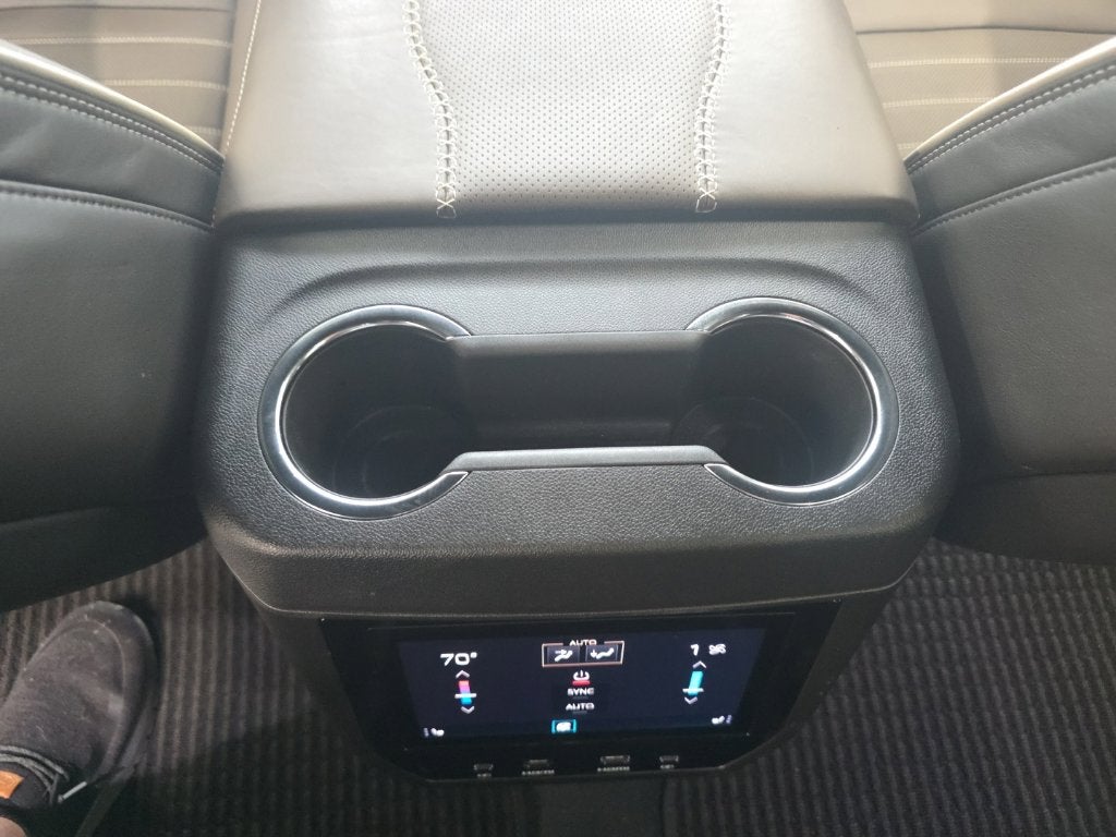 2025 GMC Yukon Denali Ultimate