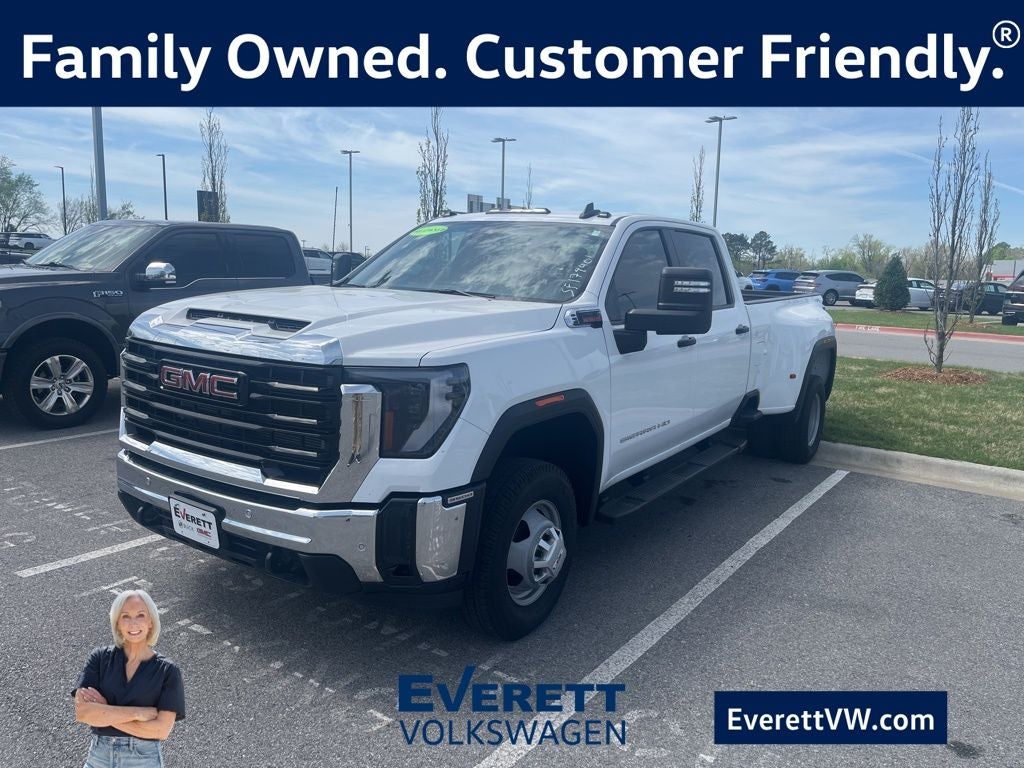 2025 GMC Sierra 3500HD Pro