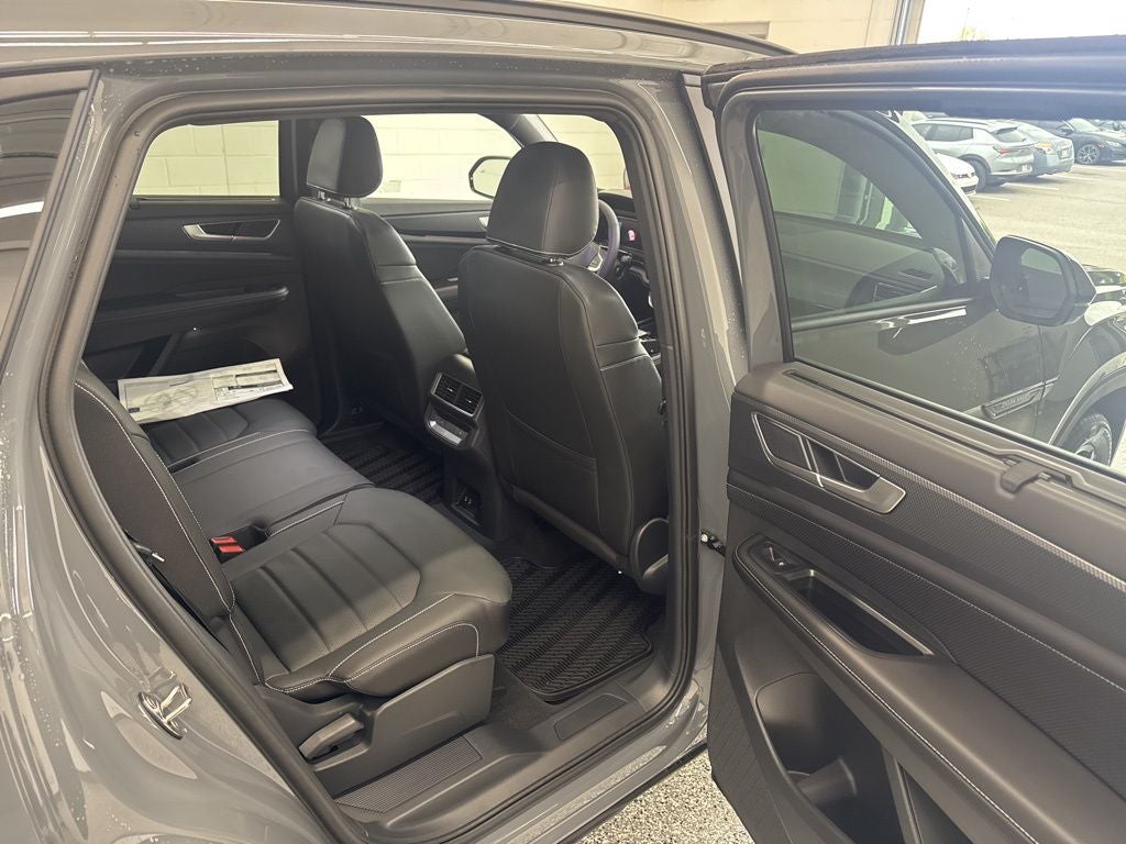 2026 Volkswagen Atlas Cross Sport 2.0T SEL R-Line Black