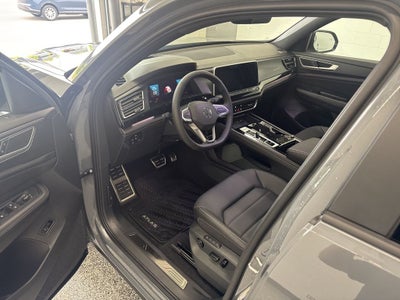 2026 Volkswagen Atlas Cross Sport 2.0T SEL R-Line Black