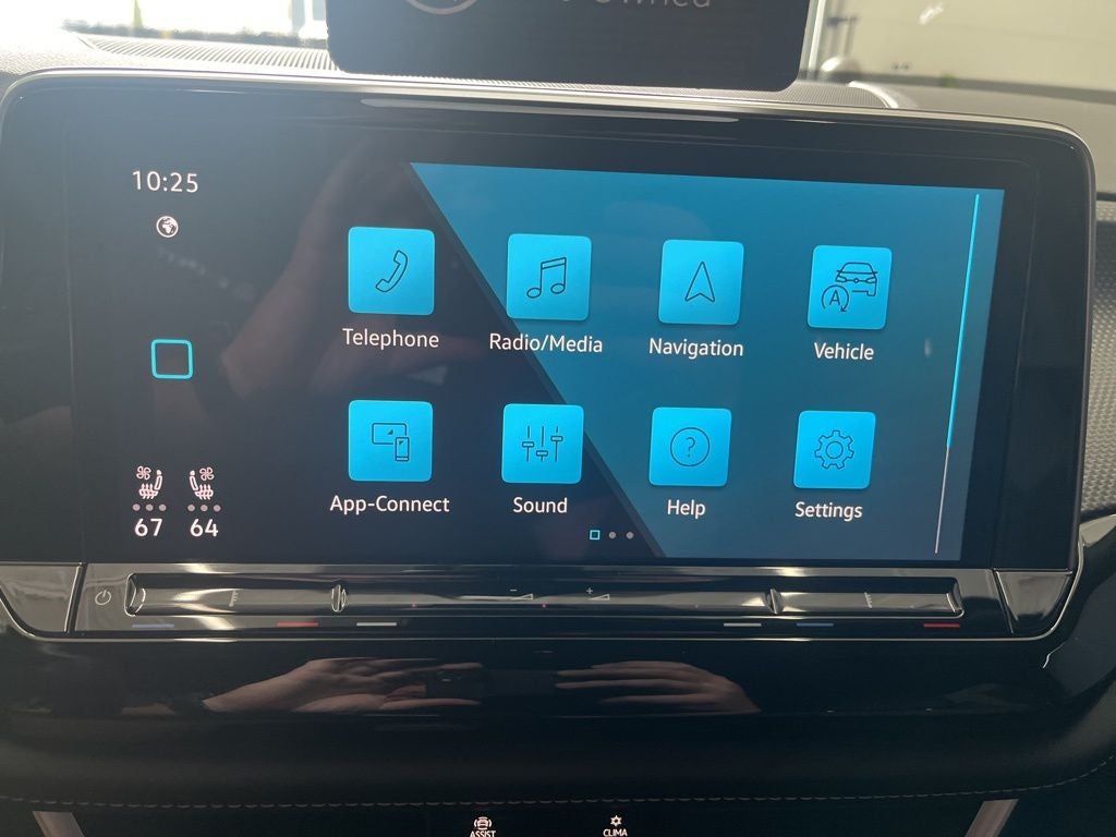 2026 Volkswagen Atlas Cross Sport 2.0T SEL R-Line Black