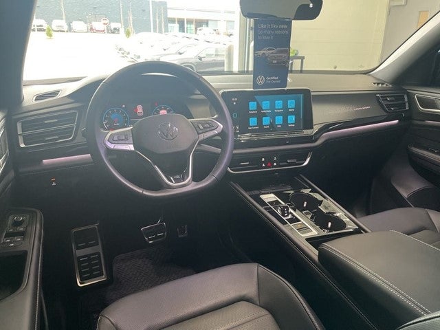 2026 Volkswagen Atlas Cross Sport 2.0T SEL R-Line Black