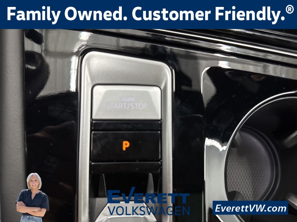 2026 Volkswagen Atlas Cross Sport 2.0T SEL R-Line Black