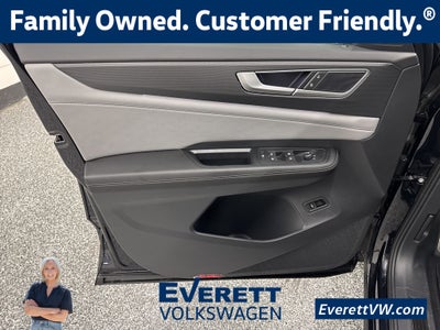 2026 Volkswagen Atlas Cross Sport 2.0T SEL R-Line Black