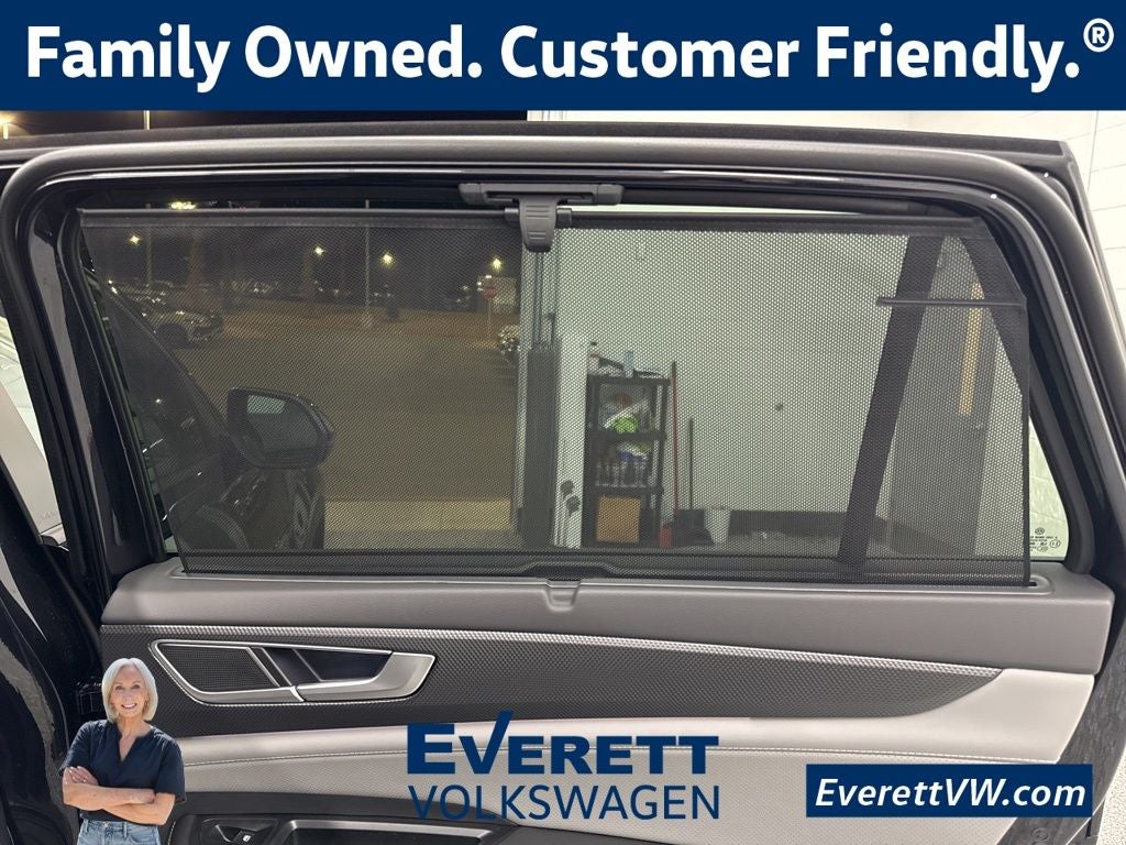 2026 Volkswagen Atlas Cross Sport 2.0T SEL R-Line Black