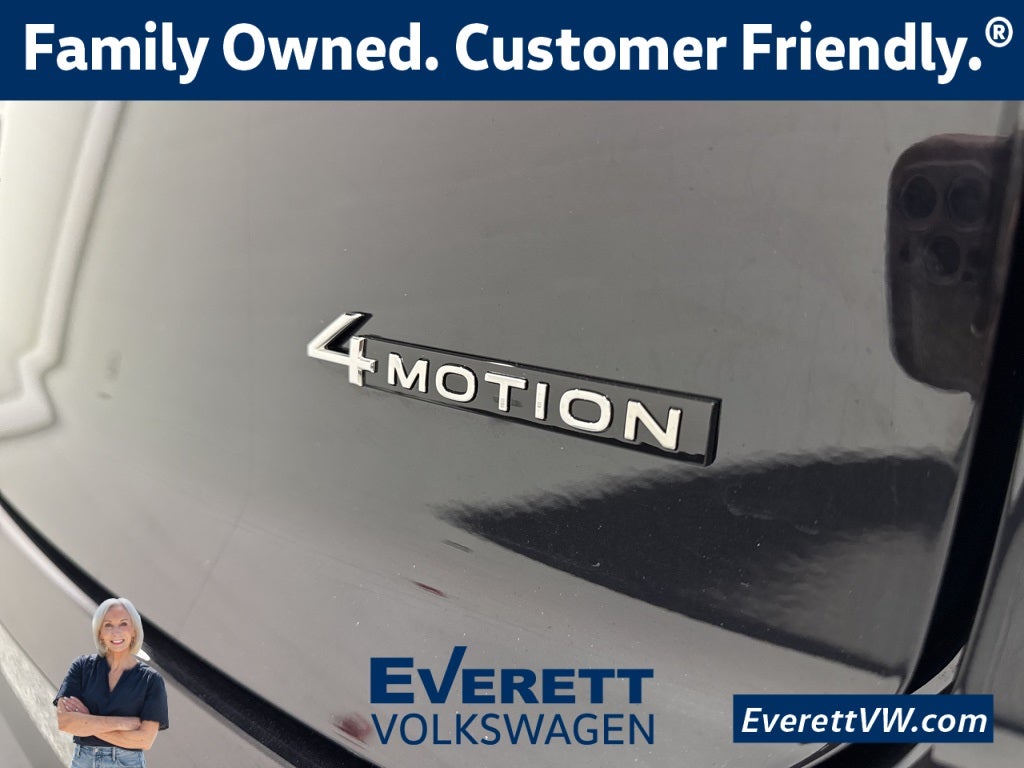 2026 Volkswagen Atlas Cross Sport 2.0T SEL R-Line Black