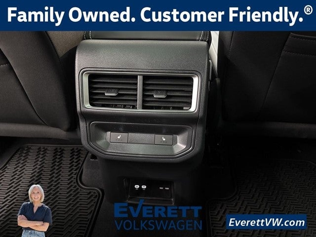 2026 Volkswagen Atlas Cross Sport 2.0T SEL R-Line Black