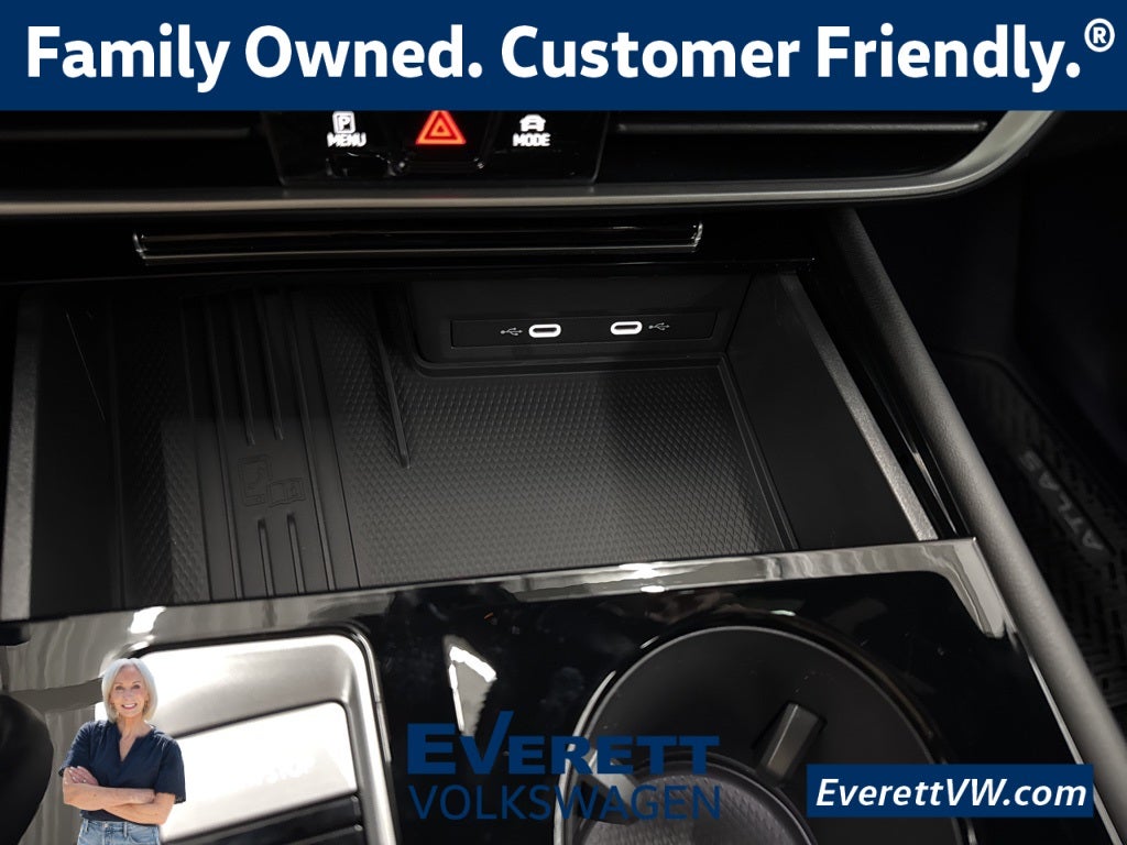 2026 Volkswagen Atlas Cross Sport 2.0T SEL R-Line Black