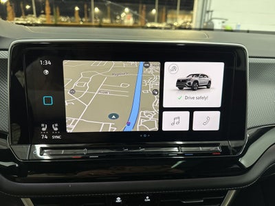 2026 Volkswagen Atlas Cross Sport 2.0T SEL R-Line Black