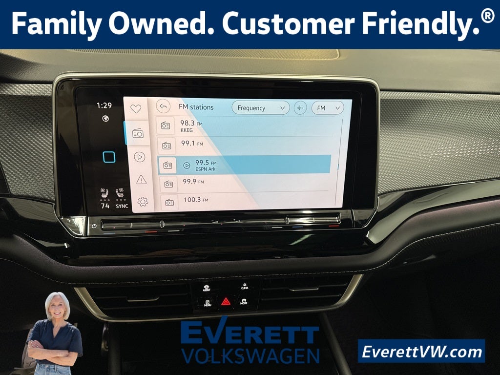 2026 Volkswagen Atlas Cross Sport 2.0T SEL R-Line Black