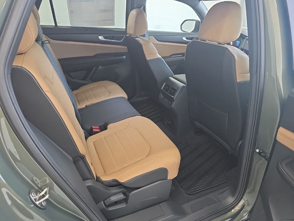 2026 Volkswagen Atlas Cross Sport 2.0T SEL R-Line Black
