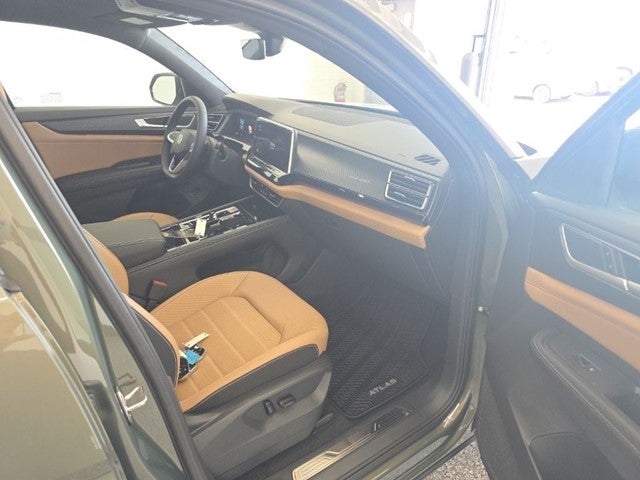 2026 Volkswagen Atlas Cross Sport 2.0T SEL R-Line Black