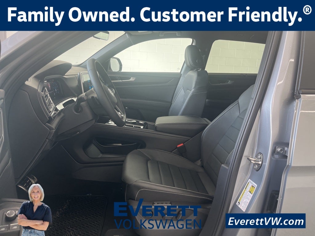 2026 Volkswagen Atlas Cross Sport 2.0T SEL R-Line Black