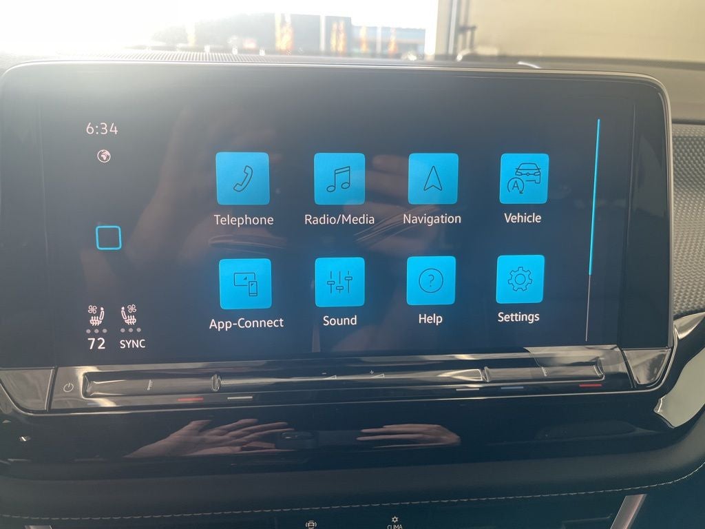 2026 Volkswagen Atlas Cross Sport 2.0T SEL R-Line Black