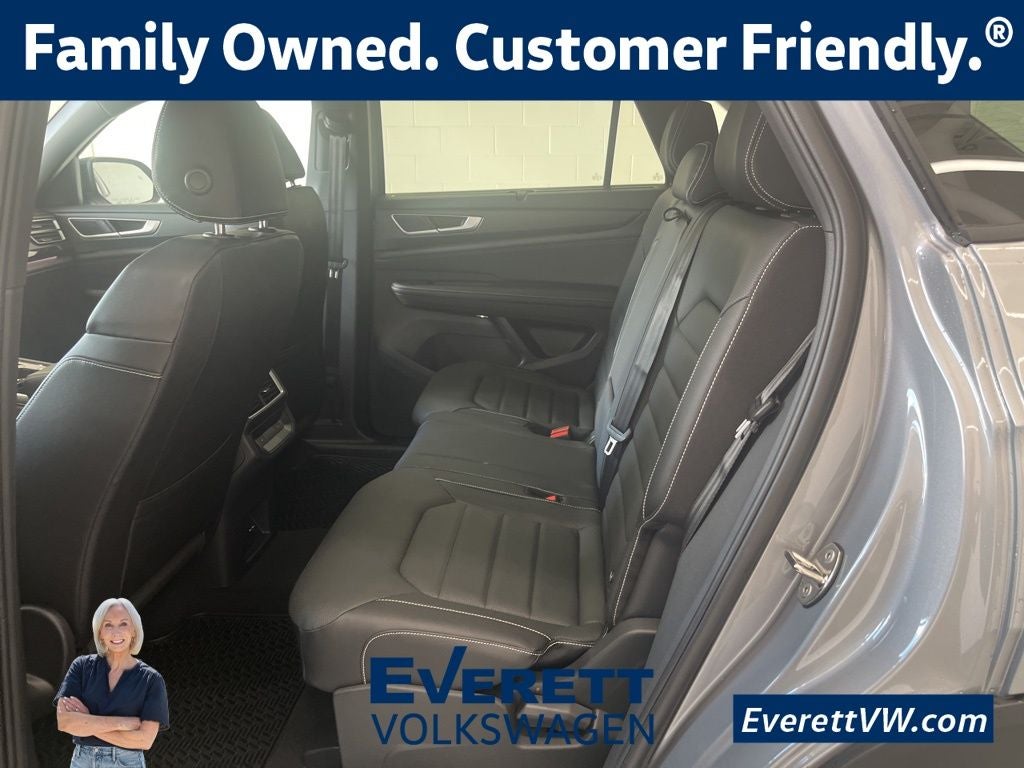 2026 Volkswagen Atlas Cross Sport 2.0T SEL R-Line Black