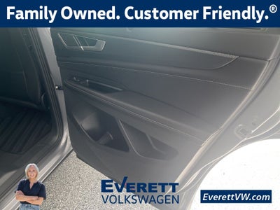 2026 Volkswagen Atlas Cross Sport 2.0T SEL R-Line Black