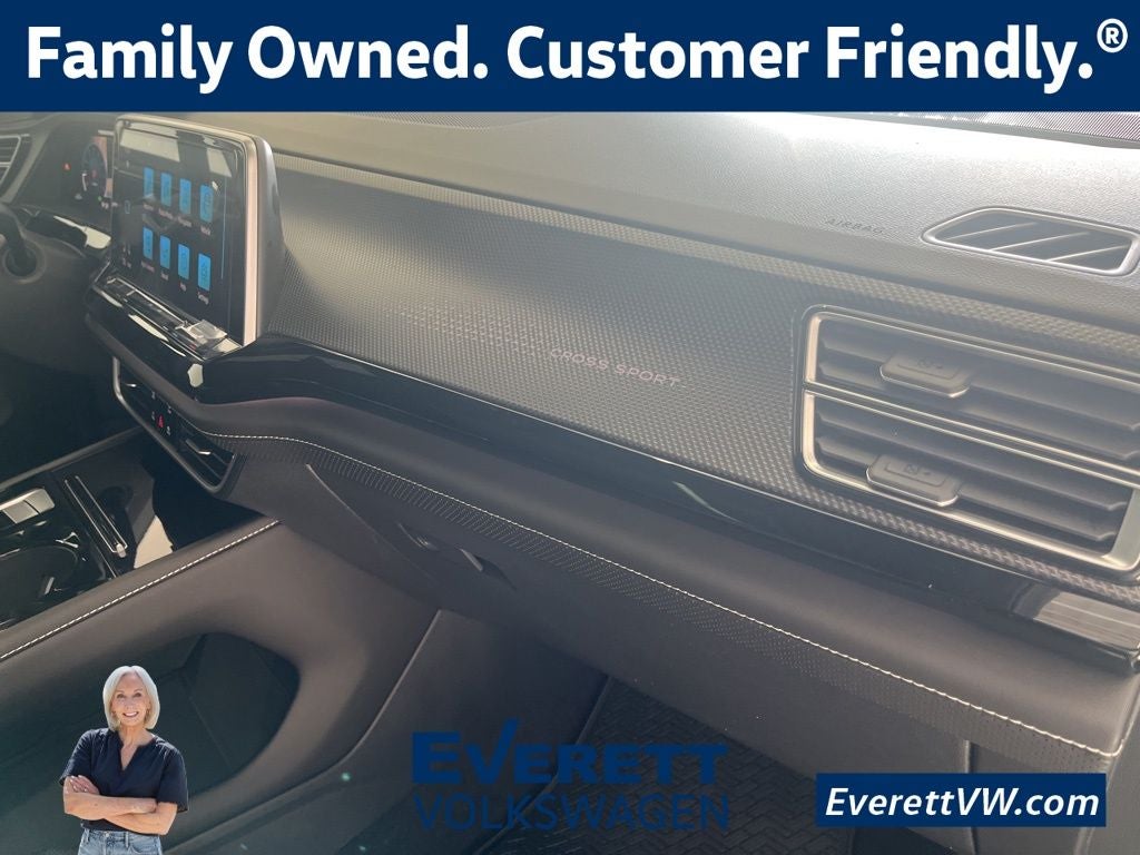 2026 Volkswagen Atlas Cross Sport 2.0T SEL R-Line Black