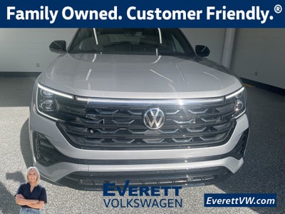 2026 Volkswagen Atlas Cross Sport 2.0T SEL R-Line Black