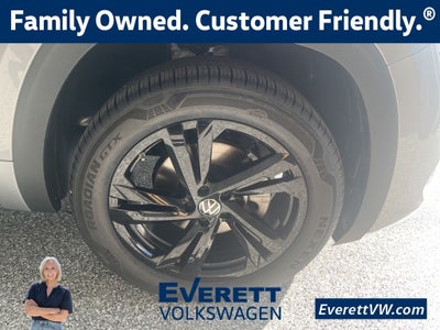 2026 Volkswagen Atlas Cross Sport 2.0T SEL R-Line Black